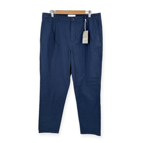 Everlane The Organic Cotton Pleated Chino in deep navy Size 35x30 - Picture 2 of 10